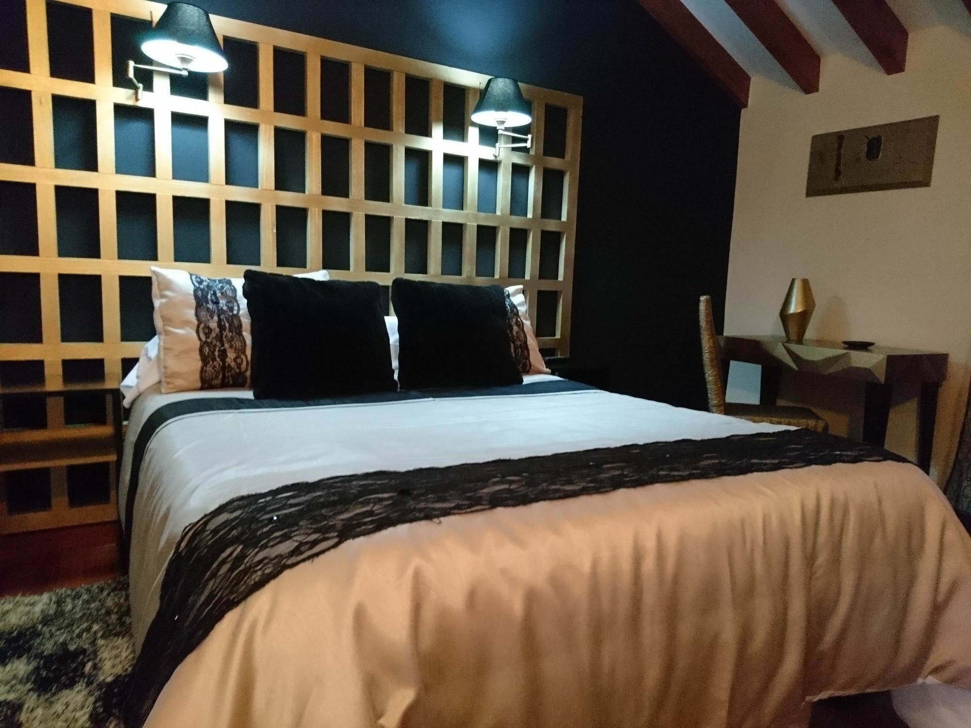 Posada El Jardin Σαντιγιάνα ντελ Μαρ Εξωτερικό φωτογραφία